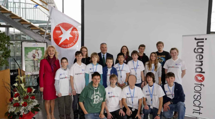 Jungforscher für Experimente und Forschungsarbeiten ausgezeichnet