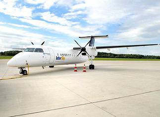 InterSky Turboprop-Maschine vom Typ Dash 8-Q300 (Quelle: InterSky)