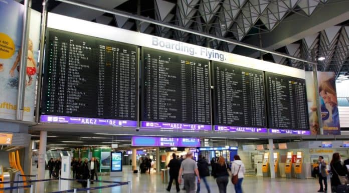 570.000 Passagiere zum Ferienstart am Frankfurter Flughafen Flughafen Frankfurt/Main Terminalbetrieb