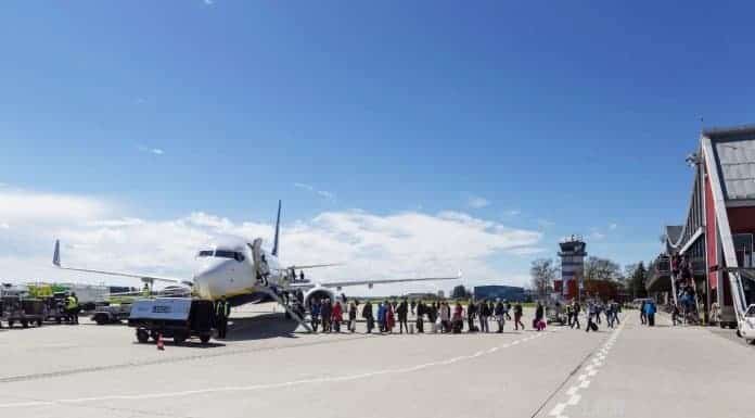 Reisende zur Ferienzeit: Tipps der Airports beachten
