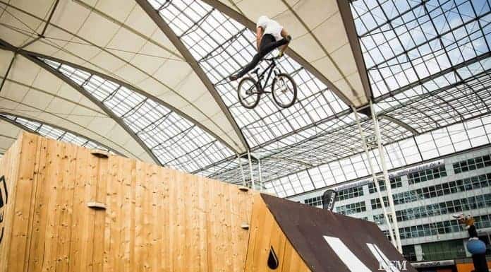 E-Bike und Flight-Bike zum Ausprobieren im MAC