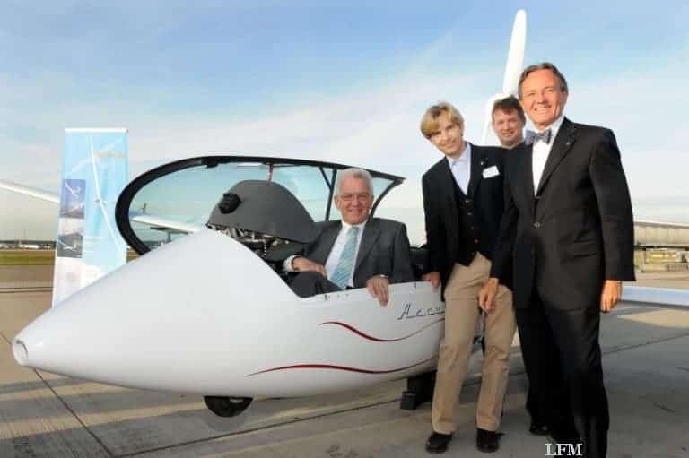 Flughafen Stuttgart lobt Aviation Award 2014 aus