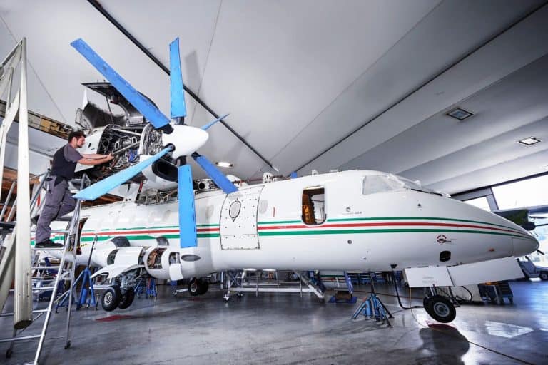 Dornier 328 der Botswana Defence Force schneller inspiziert