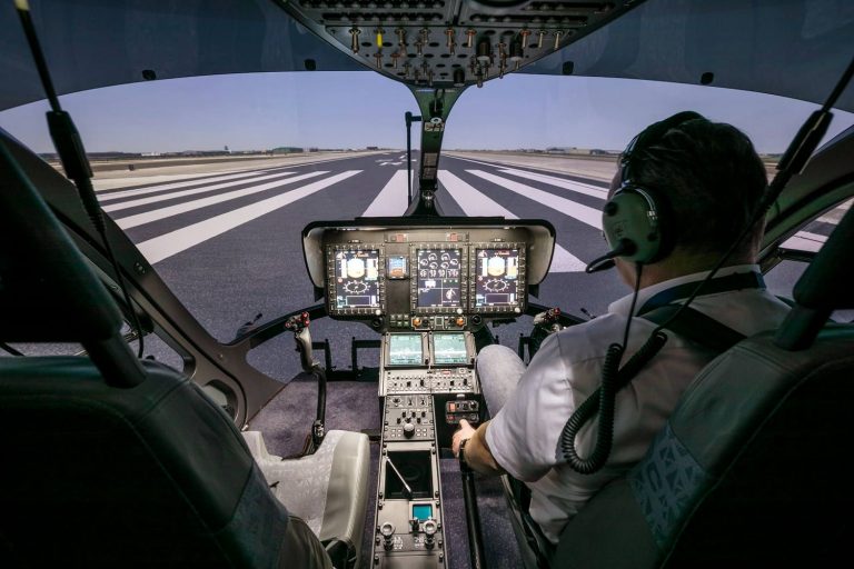 Full Flight Simulator für H145 nach Level D zertifiziert