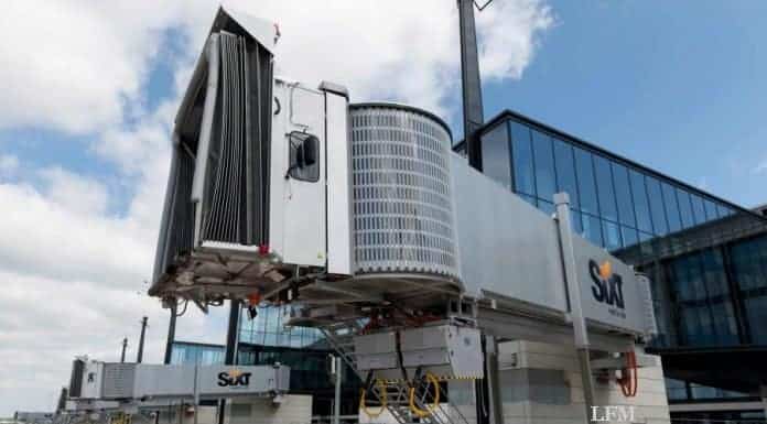 BER für Besucher: Ausstieg auf der Start- und Landebahn