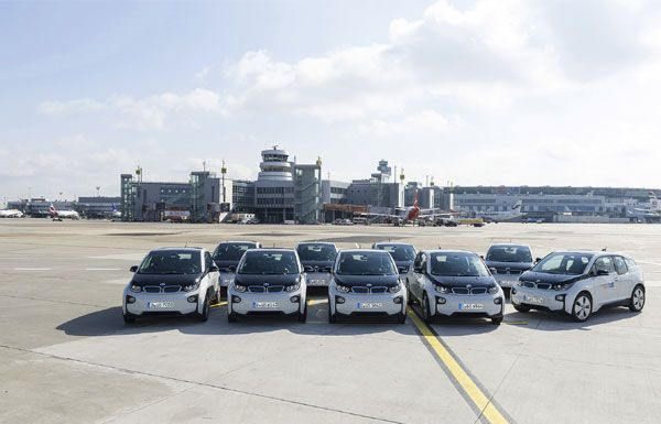 Elektroautos von BMW haben Vorfahrt auf dem Vorfeld
