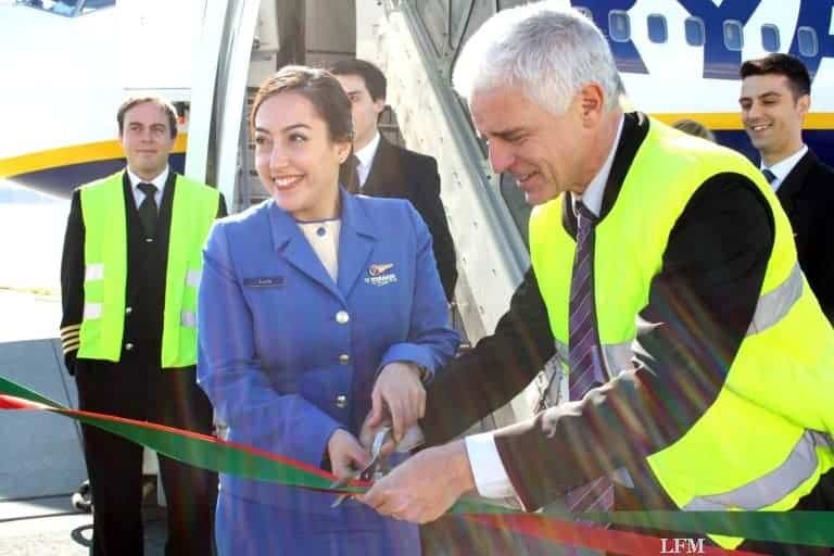 Ryanair Erstflug von Lübeck nach Porto