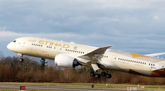 Entwicklungsstufe Dreamliner: Etihad in der Schweiz