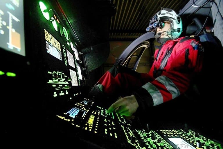 Nachtsichtbrille hilft Piloten im Rettungshubschrauber