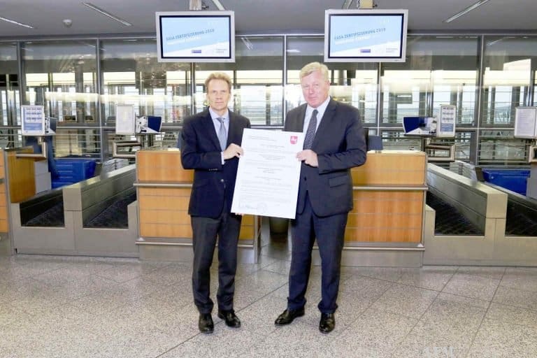 Airport HAJ bekam EASA-Zertifikat überreicht