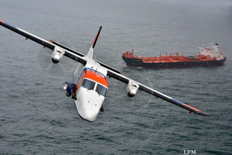 Dornier 228 der Küstenwache versorgt aus Bayern