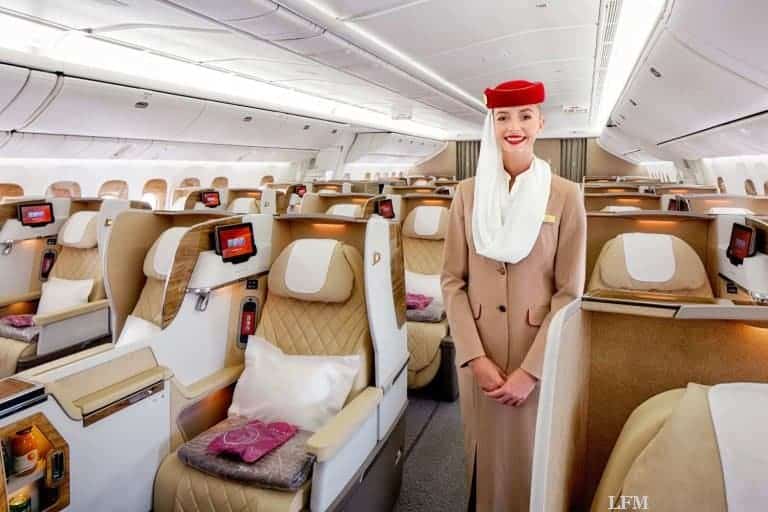 Boeing 777-200LR fliegt jetzt mit neuer Business Class