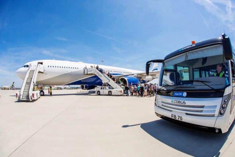 STR mit neuen Zielen und Low-Cost Airlines im Sommer