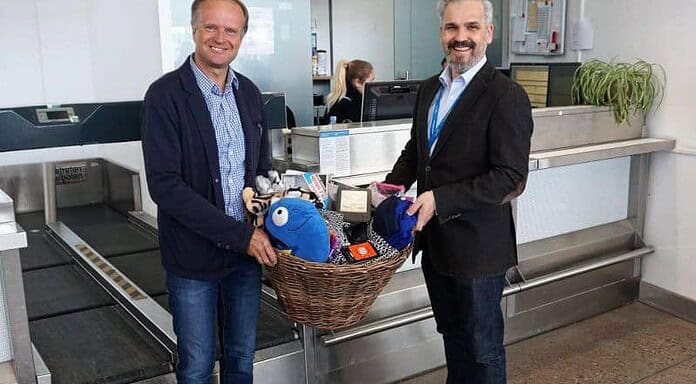 Flughafen-Fundsachen finden Guten Zweck