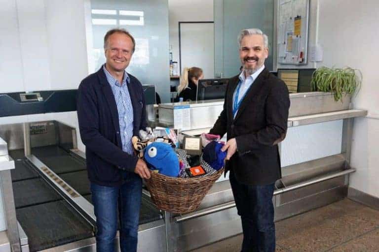 Flughafen-Fundsachen finden Guten Zweck