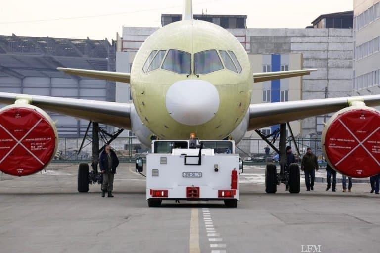 Irkutsk stellt zweiten MC-21 fertig