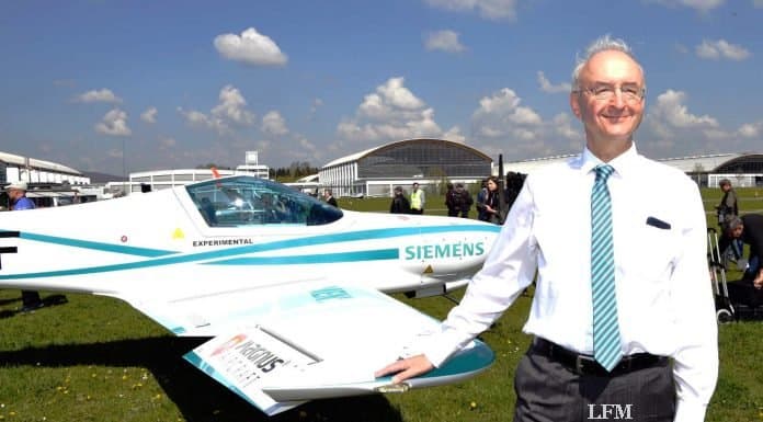 Hersteller zeigen ihre Elektroflugzeuge auf der AERO