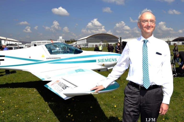 Hersteller zeigen ihre Elektroflugzeuge auf der AERO