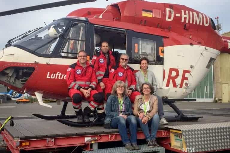 Retter bekommen noch Geschenk von Weihnachten