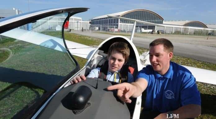 Fliegerei zum Anfassen – Nachwuchs auf der AERO