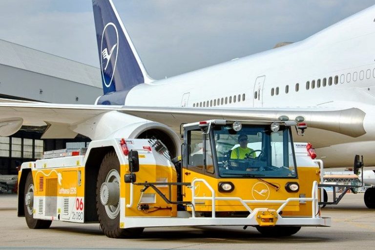 eTug fürs Pushback: Leos fährt neuen Strom-Schlepper