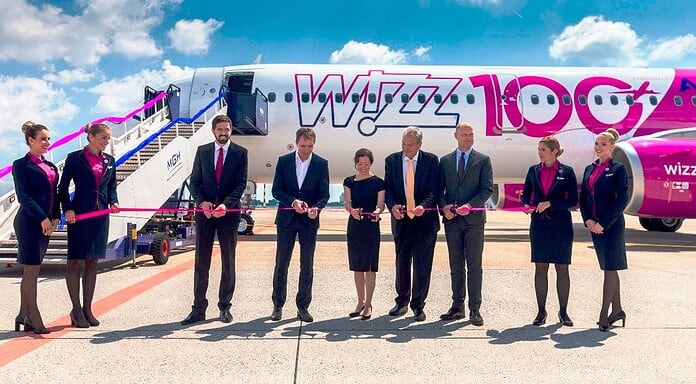 Airbus A321 das 100. Flugzeug für Wizz Air