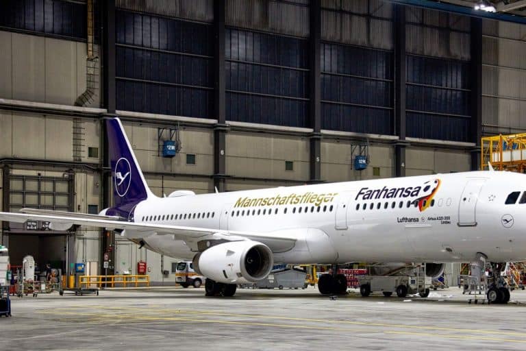 Fanhansa A321-200 bringt Nationalmannschaft zur WM