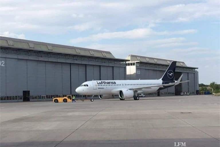 Lufthansa zeigt erste A320neo in neuem Design