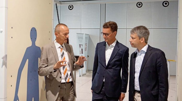 Sicherheitskontrolle komplett in Flughafen-Hand?