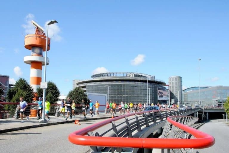 Run am Flughafen Hamburg lockt auch Nicht-Läufer