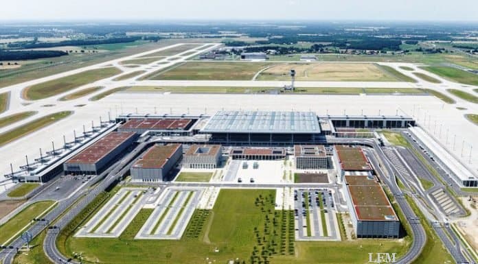 Flughafen Berlin vergibt Auftrag für Terminal T2
