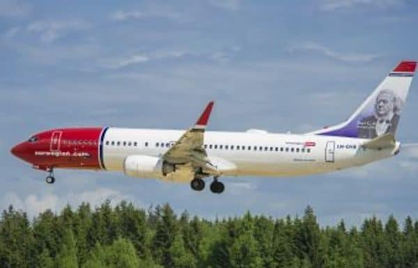 Boeing 737-800 von Norwegian bleiben bei LHT