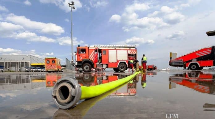 Feuerwehr setzt Sondersignal zum Flughafen Hannover