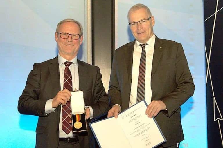 DGLR ehrt „Mr. Sentinel“ Prof. Volker Liebig