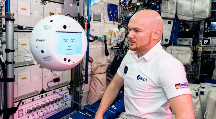 Künstliche Intelligenz bei der Arbeit: CIMON auf der ISS