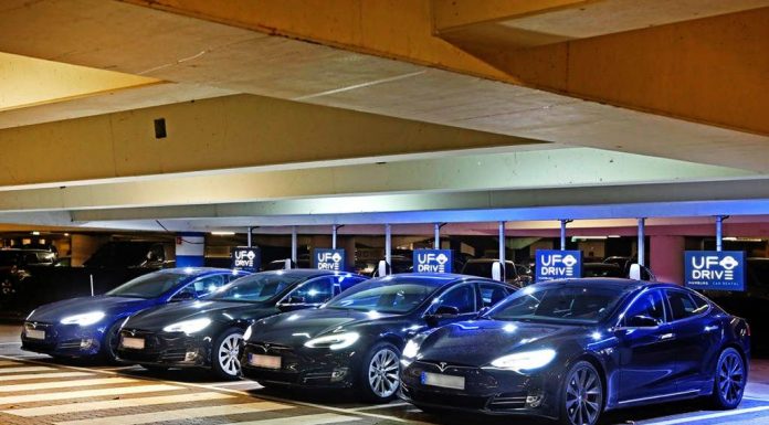 Tesla als Mietwagen: App bucht ab Flughafen Hamburg