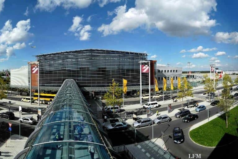 Flughafen Dresden lockt mit Reisetag und Unterhaltung