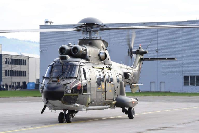 Schweiz lässt Cougar in Emmen modernisieren