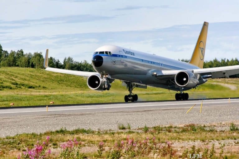 Condor baut Flotte aus mit Boeing 757, A321 und A330
