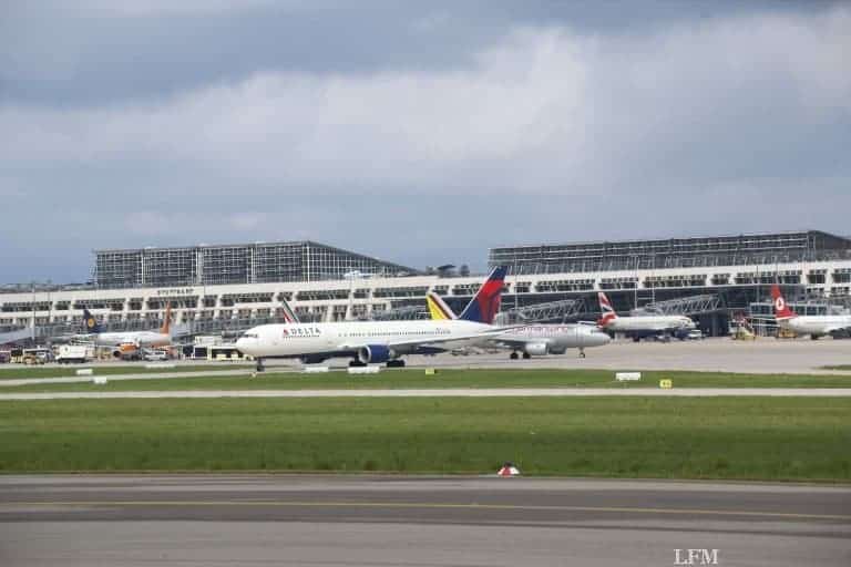 Antonov An-2 und viel Programm am Tag der Luftfahrt in Stuttgart