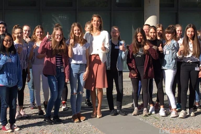 Töchtertag: Fluglotsinnen für Austro Control