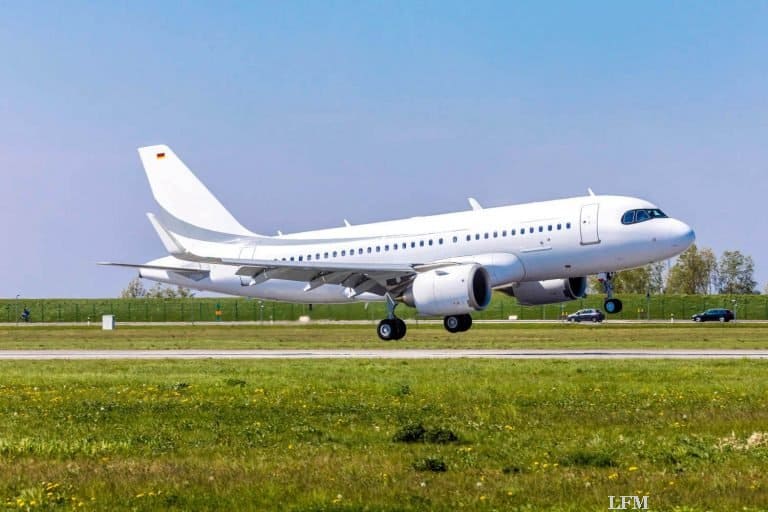 ACJ319neo absolviert Erstflug