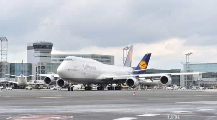 Taufe der Boeing 747-8 Intercontinental auf dem BER