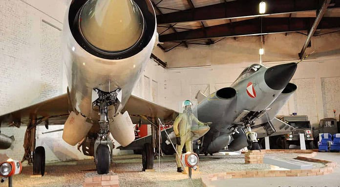Österreich gibt MiG-21 an Jugoslawien zurück