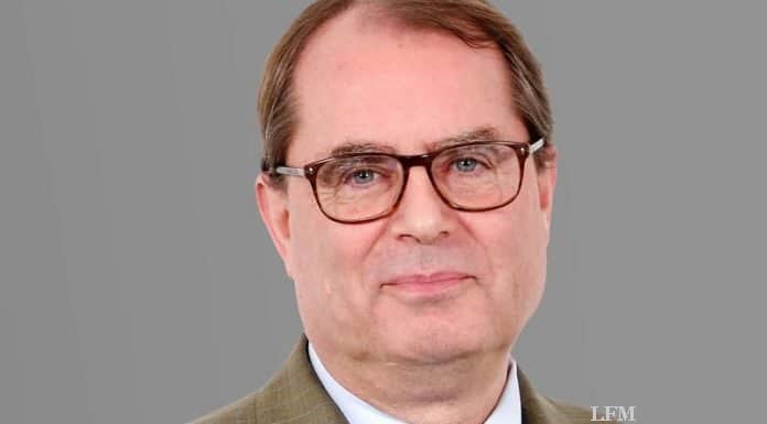 Airbus befördert Bouvier und de Castelbajac