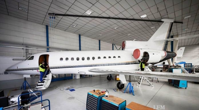 Isolierung gegen Triebwersklärm im Falcon F900DX