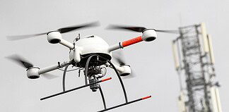 Flugsicherheit bei Drohnen durch Ortung über Mobilfunk