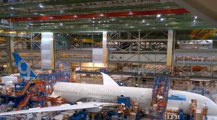 Boeings erster 787-9 Dreamliner in der Endmontage