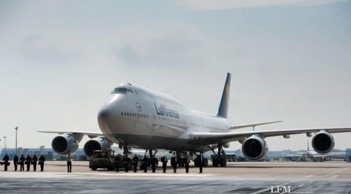 Erste Lufthansa Boeing 747-8 ist in Frankfurt angekommen