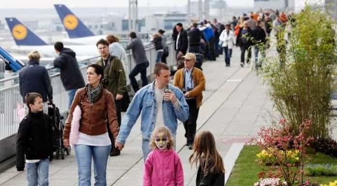 Jazz, Apfel & Eis für Besucher des Flughafen Frankfurt